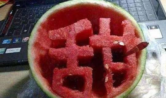 奇葩坦克带你吃瓜,带你穿越吃瓜现场,揭秘娱乐圈幕后故事