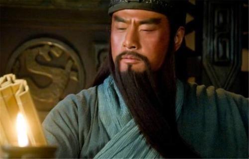 刘备关羽吃瓜,刘备关羽共品瓜香，揭秘兄弟情深背后的故事