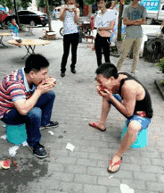 gif吃瓜女,网络潮流下的趣味解读